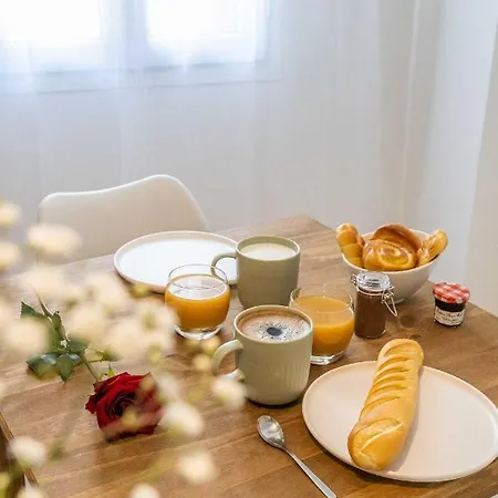 Le Lovely Narbonnais - Balneo & Sauna Apartment *