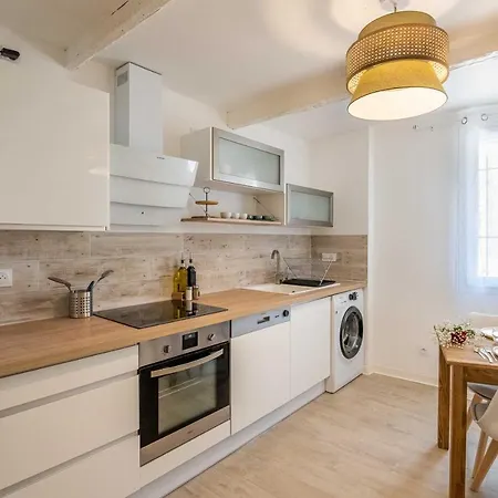 Le Lovely Narbonnais - Balneo & Sauna Apartamento *