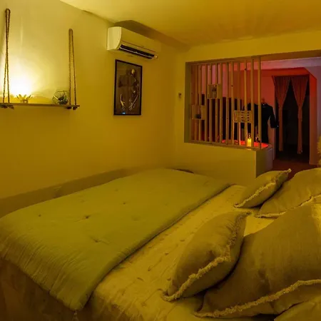 Le Lovely Narbonnais - Balneo & Sauna Apartamento