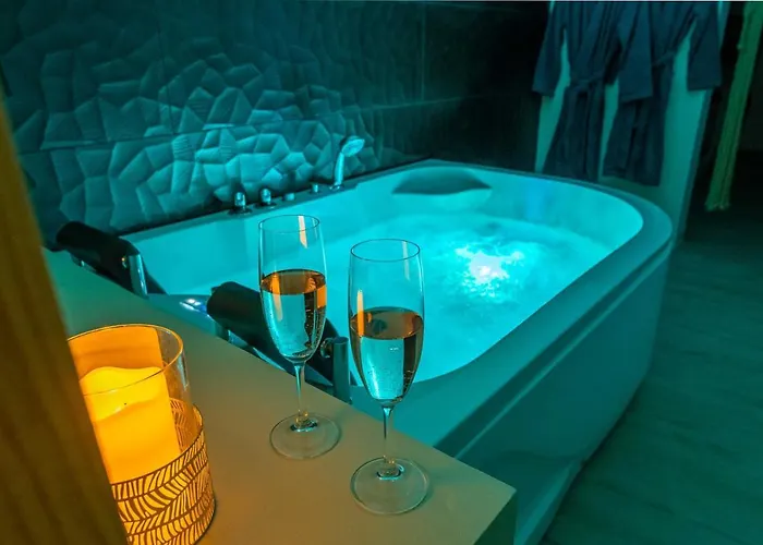 Apartment Le Lovely Narbonnais - Balneo & Sauna Narbonne